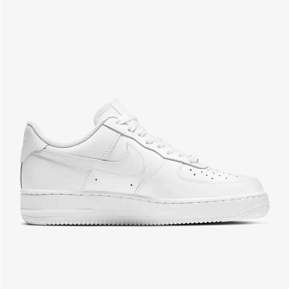 Nike Air Force 1 '07 unisex Brand New Men’s 6 Women’s size 8